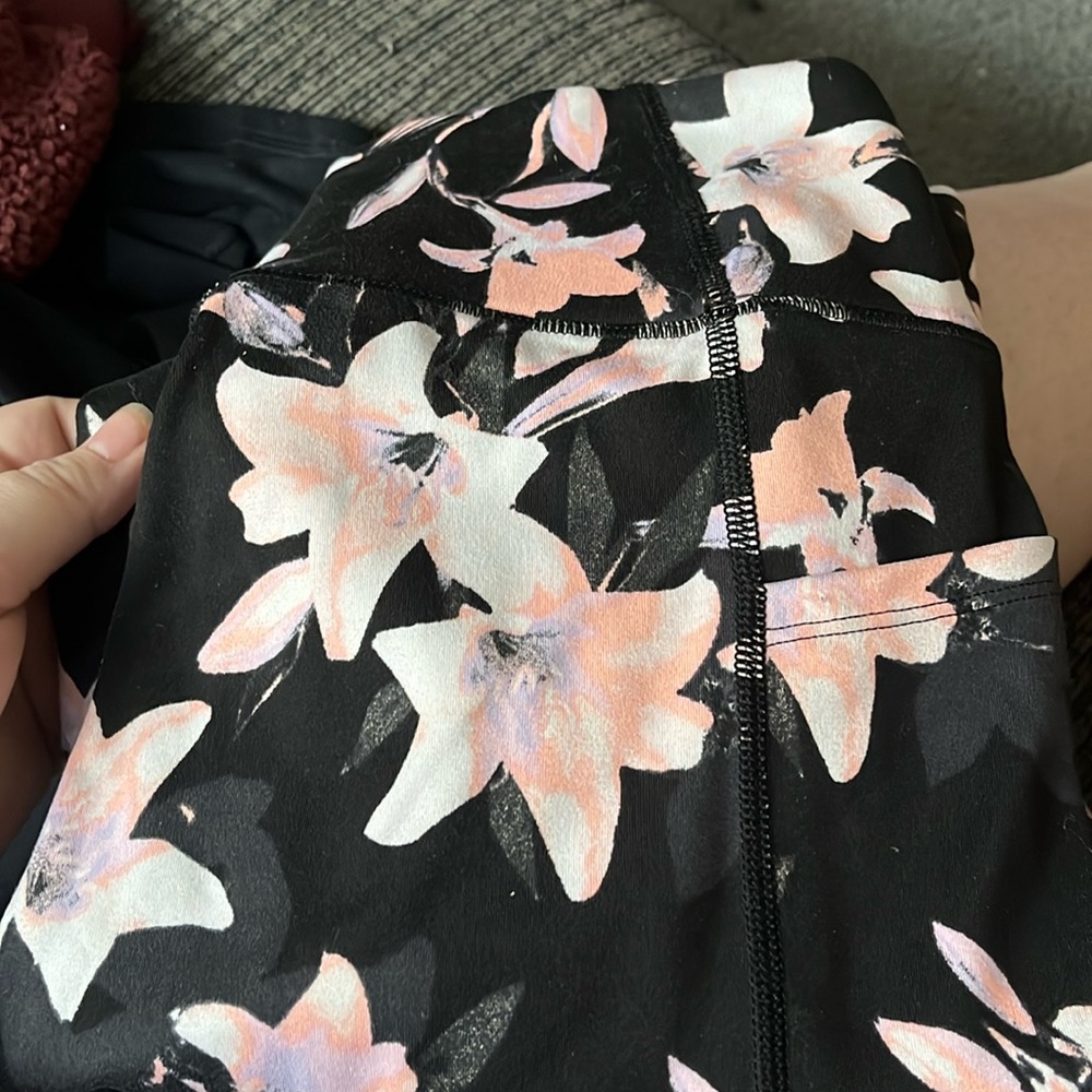 Victoria’s Secret Leggings Size 12